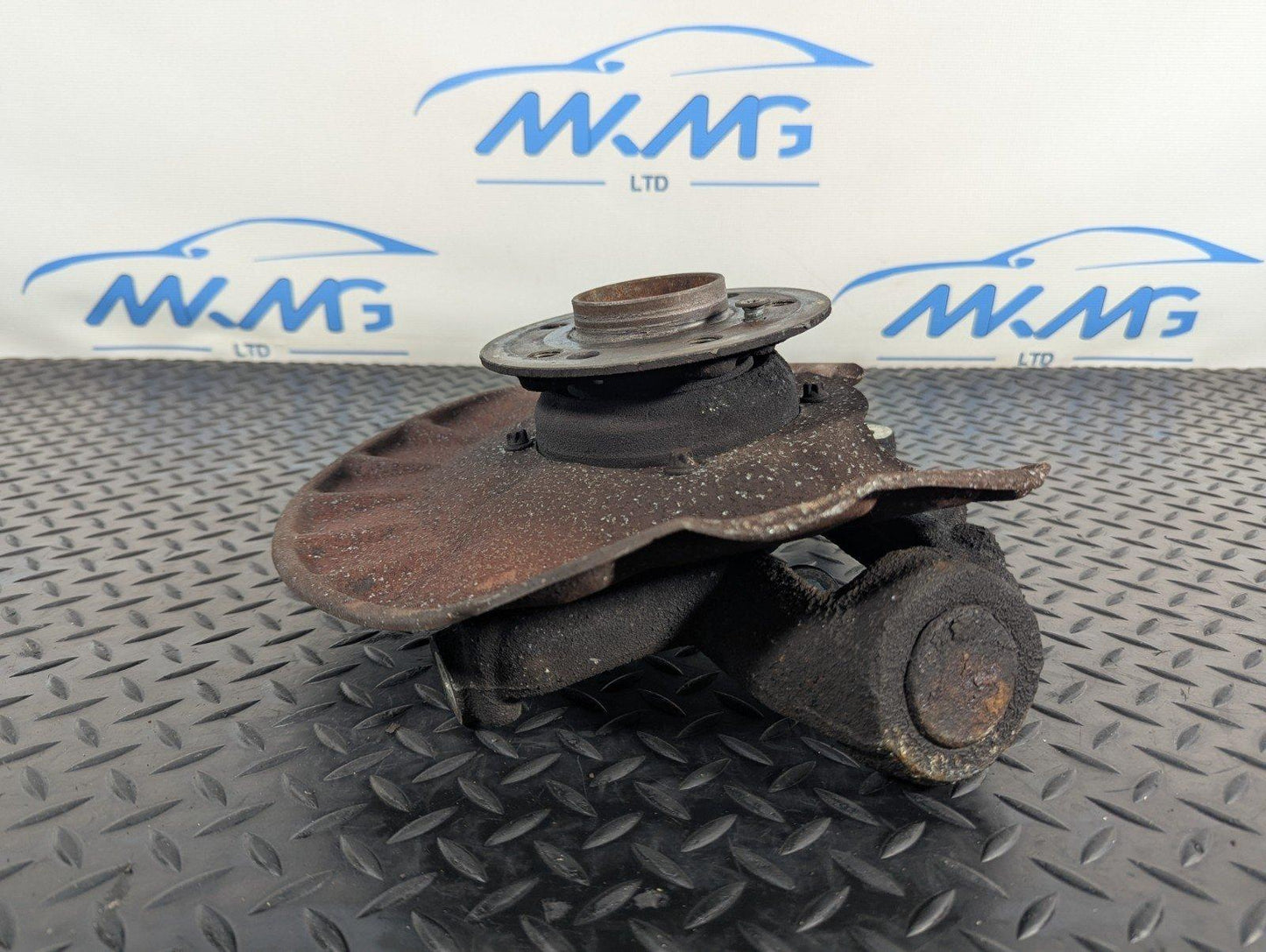 11-19 MERCEDES BENZ ML W166 GENUINE REAR RIGHT WHEEL HUB A1663570105