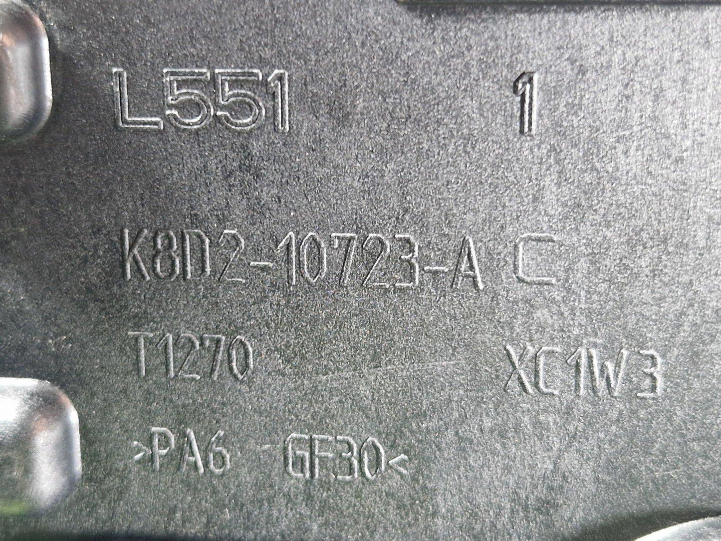 19-ON RANGE ROVER EVOQUE L551 BATTERY TRAY GENUINE K8D2-10723-AC