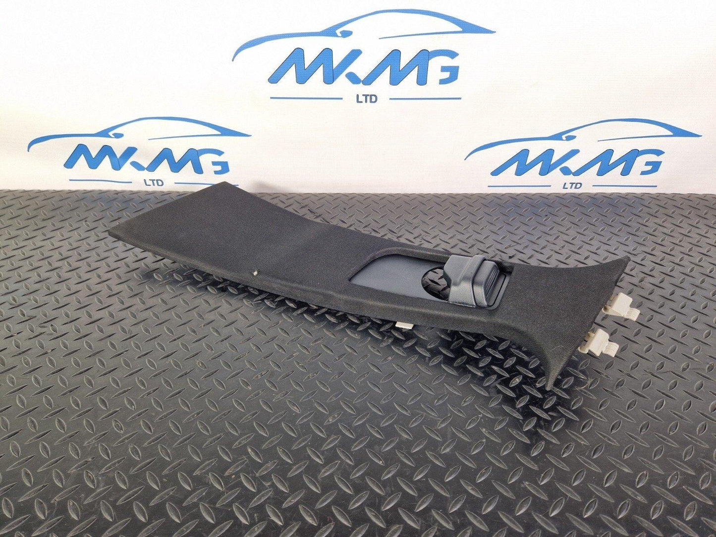 14-21 MERCEDES BENZ C300h W205 PASSENGER SIDE B PILLAR COVER A2056900930