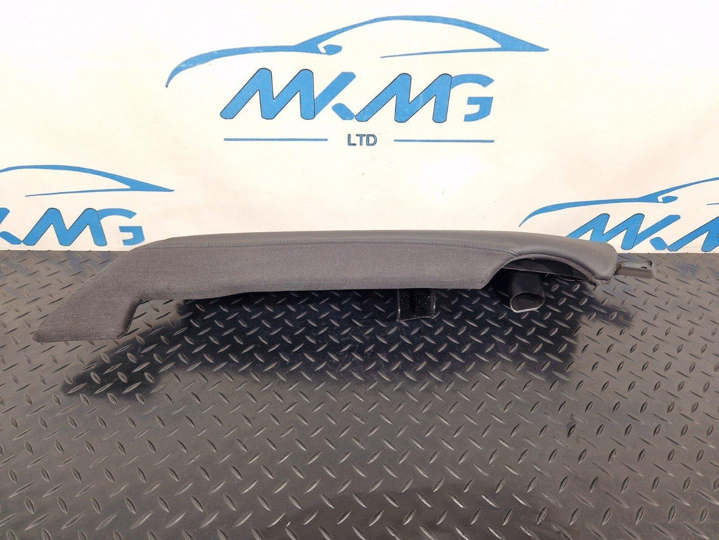 10-18 AUDI A7 4G S-LINE GENUINE REAR SEAT BACK BOLSTERS 4G085703A