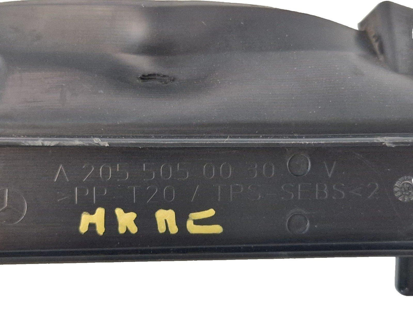 14-21 MERCEDES BENZ C220d W205 OEM RADIATOR SUPPORT AIR DUCT TRIM A2055050030