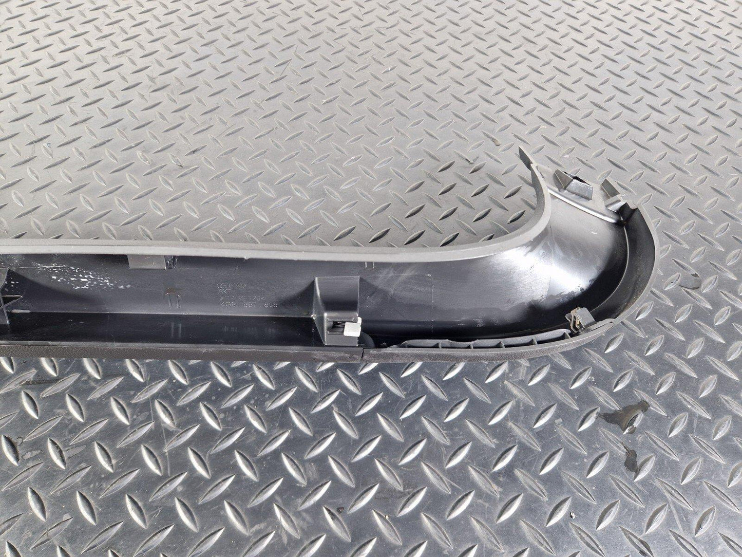 10-18 AUDI A7 4G S-LINE TRUNK TAILGATE INNER TRIM PANEL REAR RIGHT OSR 4G8867608