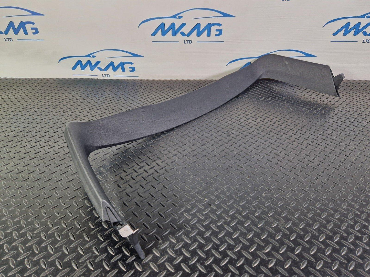 14-21 MERCEDES BENZ C300h W205 TAILGATE PANEL TRIM COVER A2057401500