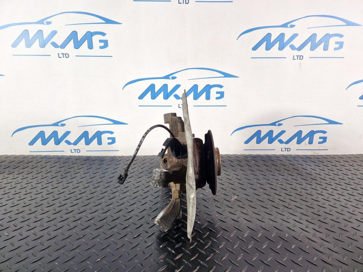 11-19 MERCEDES BENZ ML W166 GENUINE REAR RIGHT WHEEL HUB A1669054102