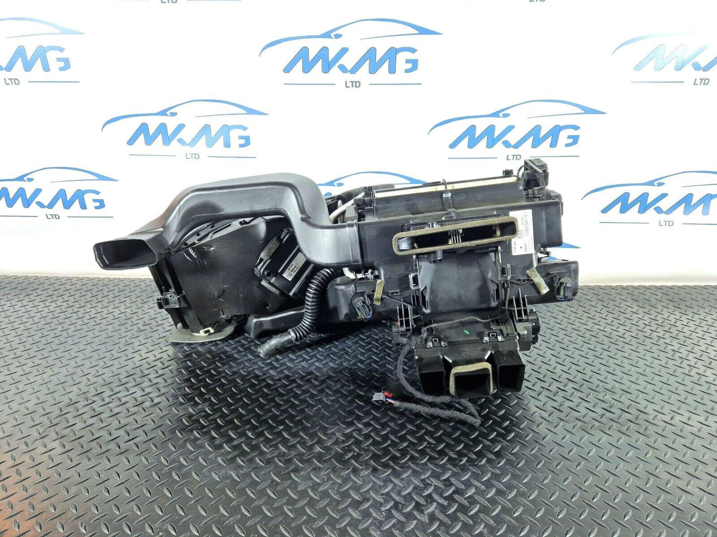 16-24 AUDI A5 F5 COUPE GENUINE HEATER MATRIX COMPLETE BOX 8W2816005L