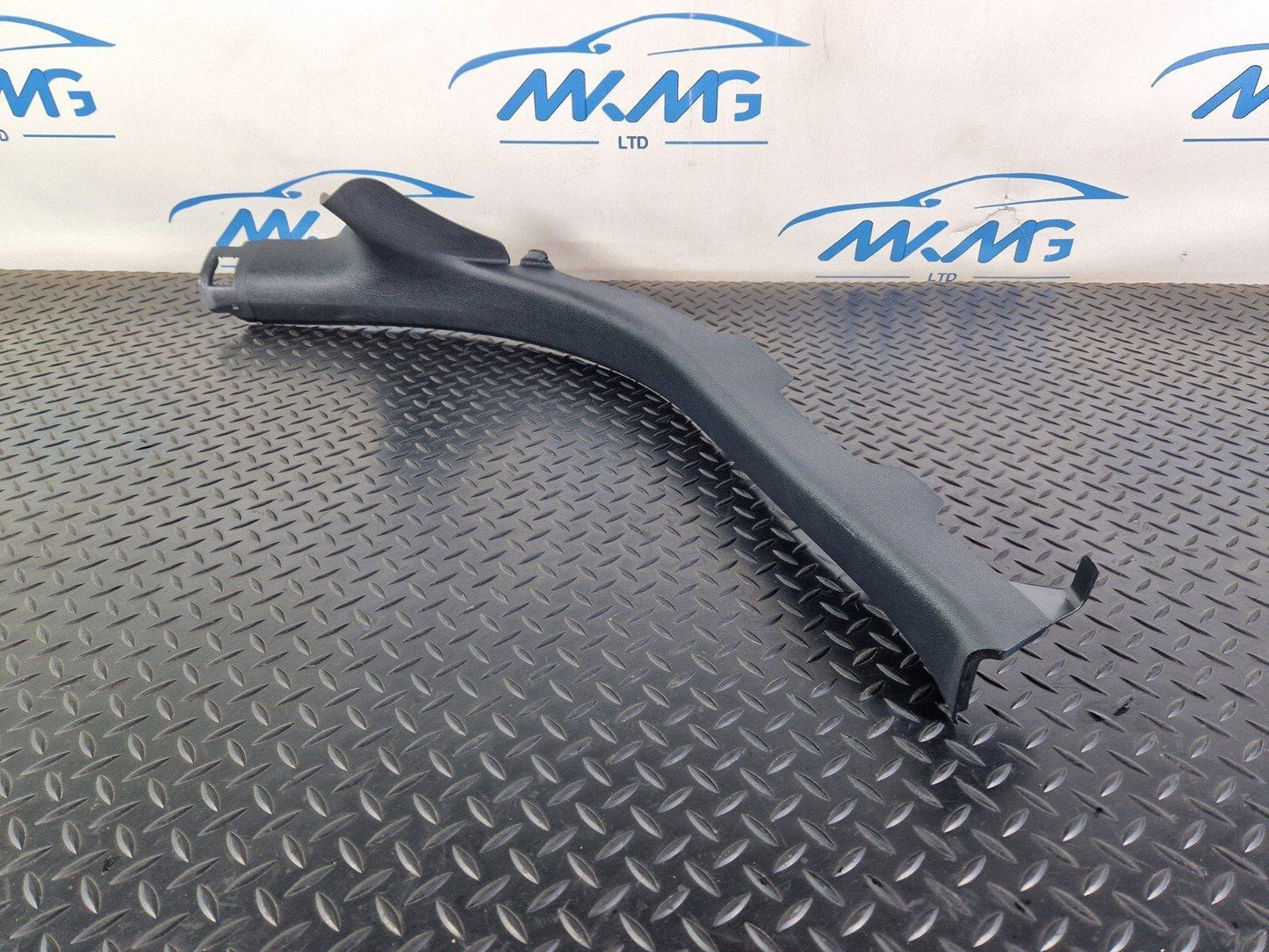 10-18 AUDI A7 4G S-LINE LEFT NSR C PILLAR LOWER SILL TRIM COVER 4G8867767A