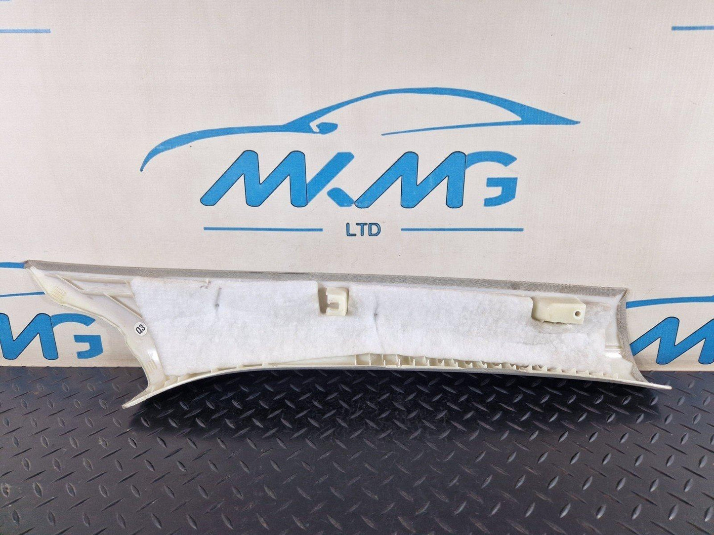 11-19 MERCEDES BENZ ML W166 GENUINE FRONT RIGHT O/S A PILLAR TRIM A1666904325