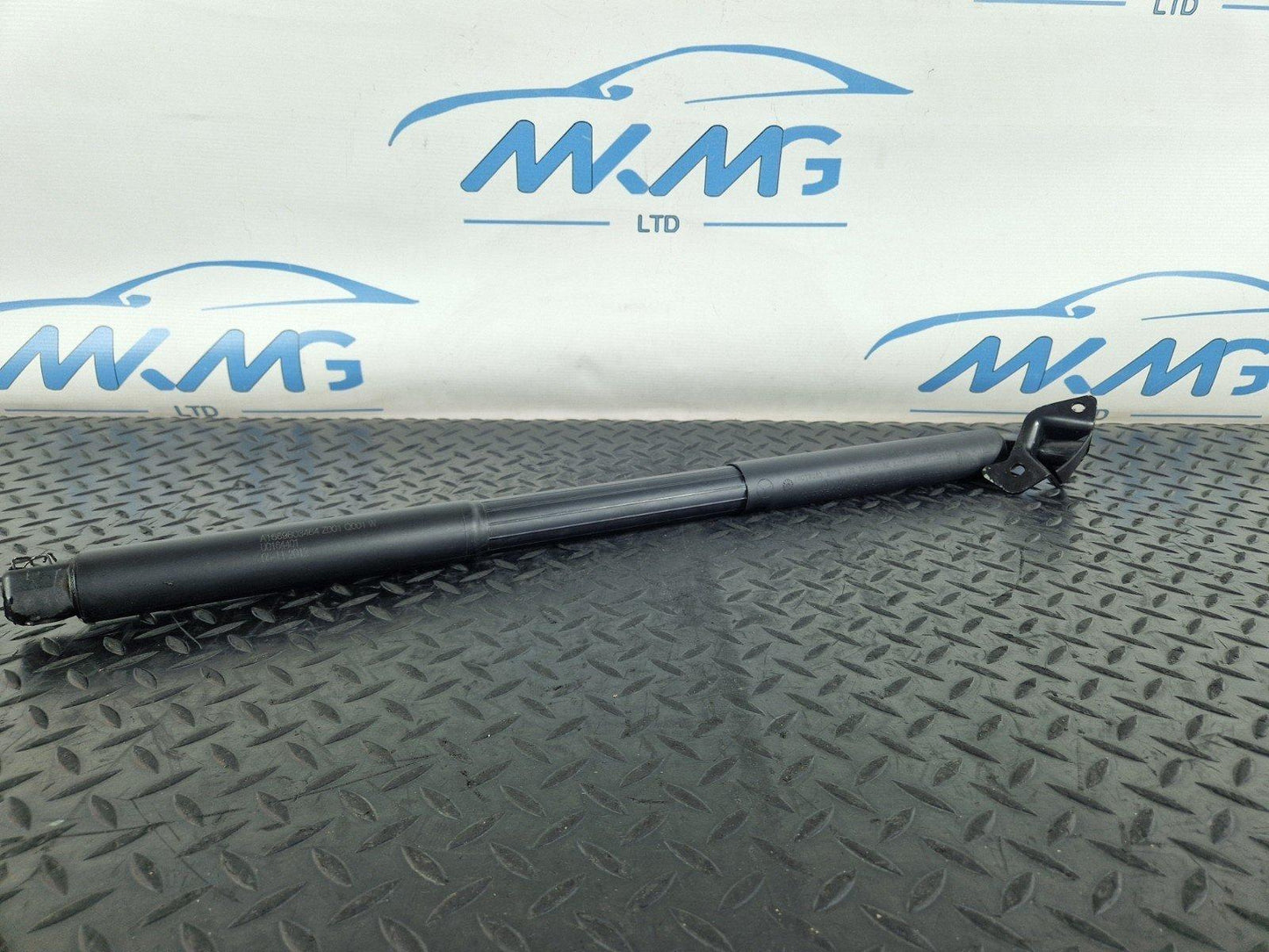 11-19 MERCEDES BENZ ML W166 GENUINE TAILGATE LIFT STRUT LEFT SIDE A1669803464