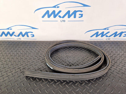 11-19 MERCEDES BENZ ML W166 GENUINE ENGINE BONNET HOOD GASKET SEAL