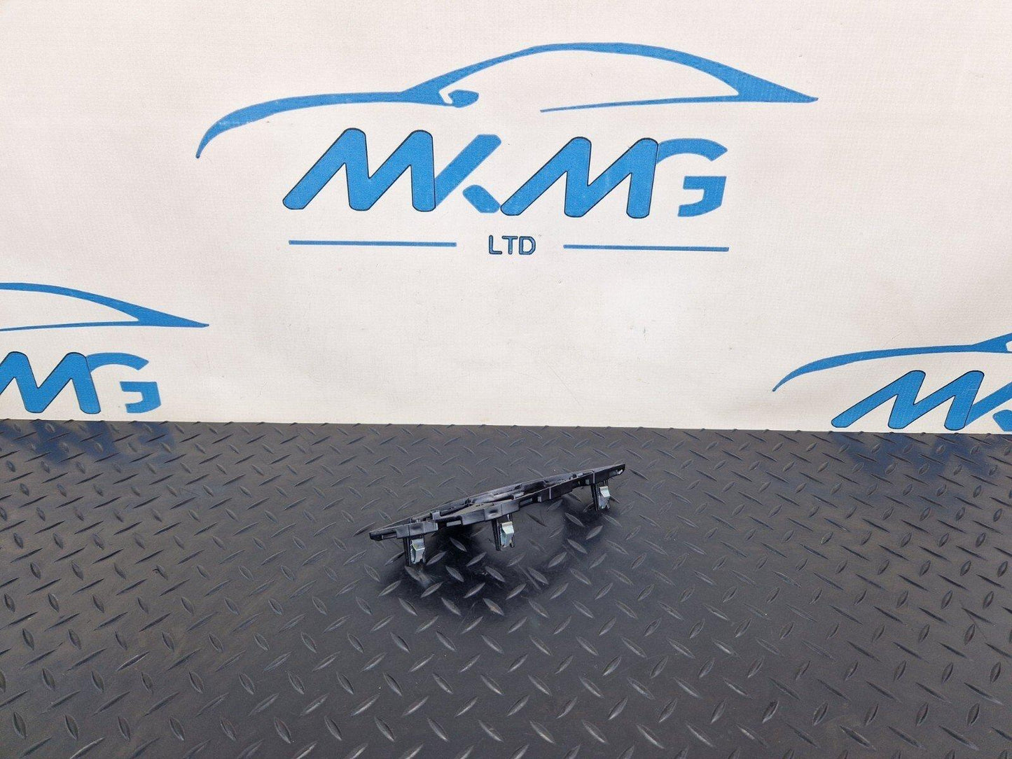 16-24 AUDI A5 F5 GENUINE SPEAKER BRACKET 8W2035427
