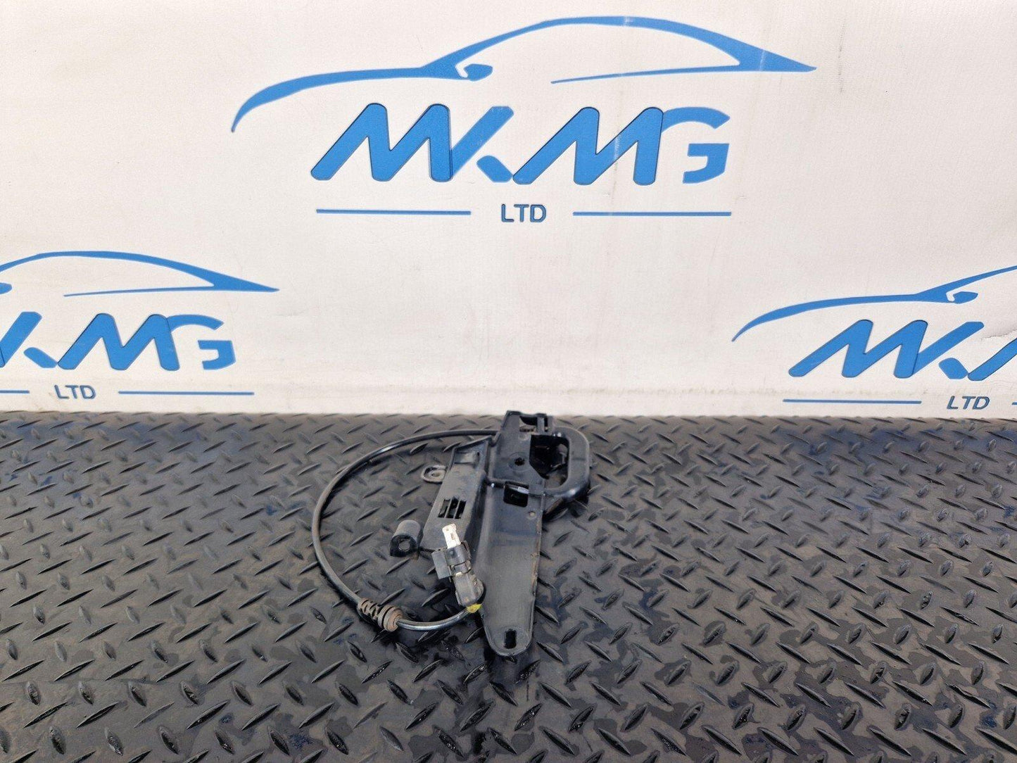 19-ON MERCEDES BENZ B CLASS W247 GENUINE FRONT LEFT ABS SPEED SENSOR A2475460300