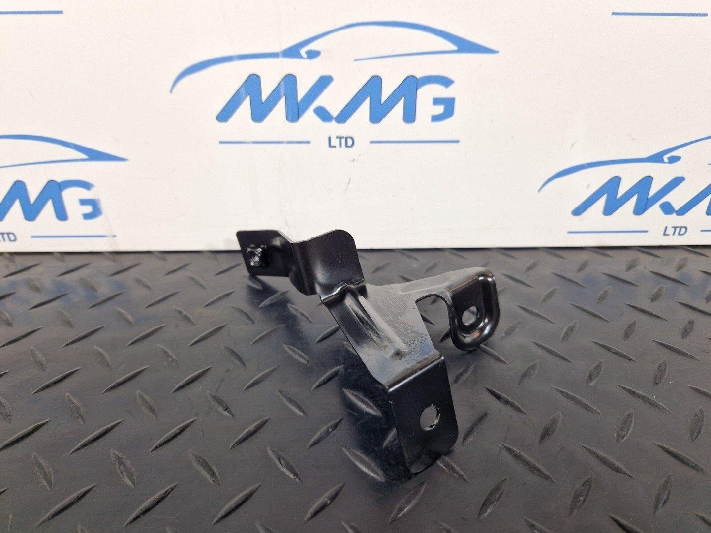 19-ON MERCEDES CLA C118 BOOT TRUNK FLOOR COMPARTMENT HOLDER BRACKET A1776801903