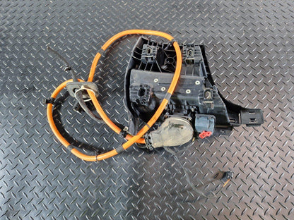 11-19 MERCEDES BENZ GLE W166 CHARGE SOCKET TO BATTERY CHARGER WIRING A1668803903