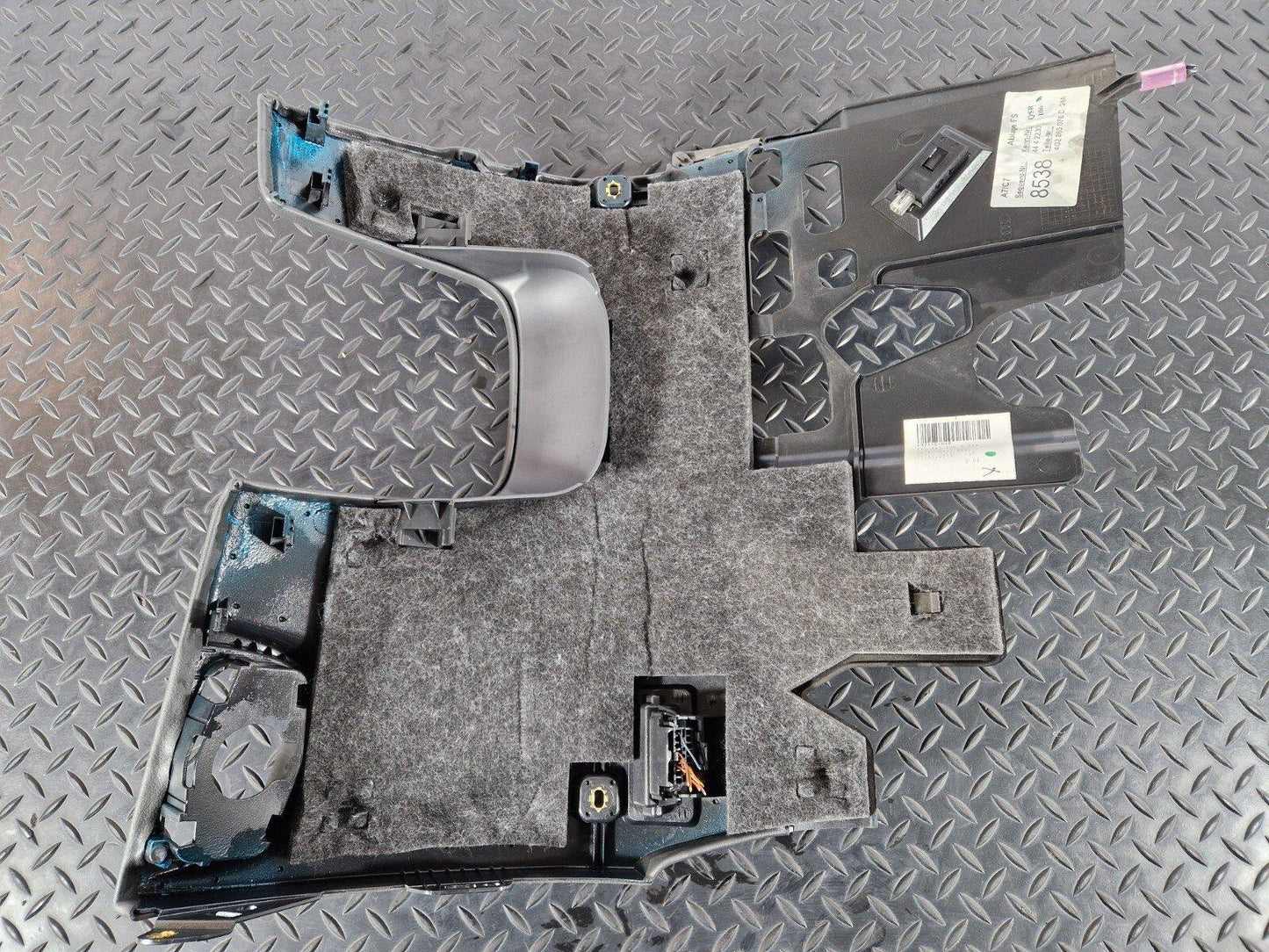 12-18 AUDI A6 C7 DASHBOARD LOWER TRIM COVER FRONT RIGHT DRIVER SIDE 4G2863076