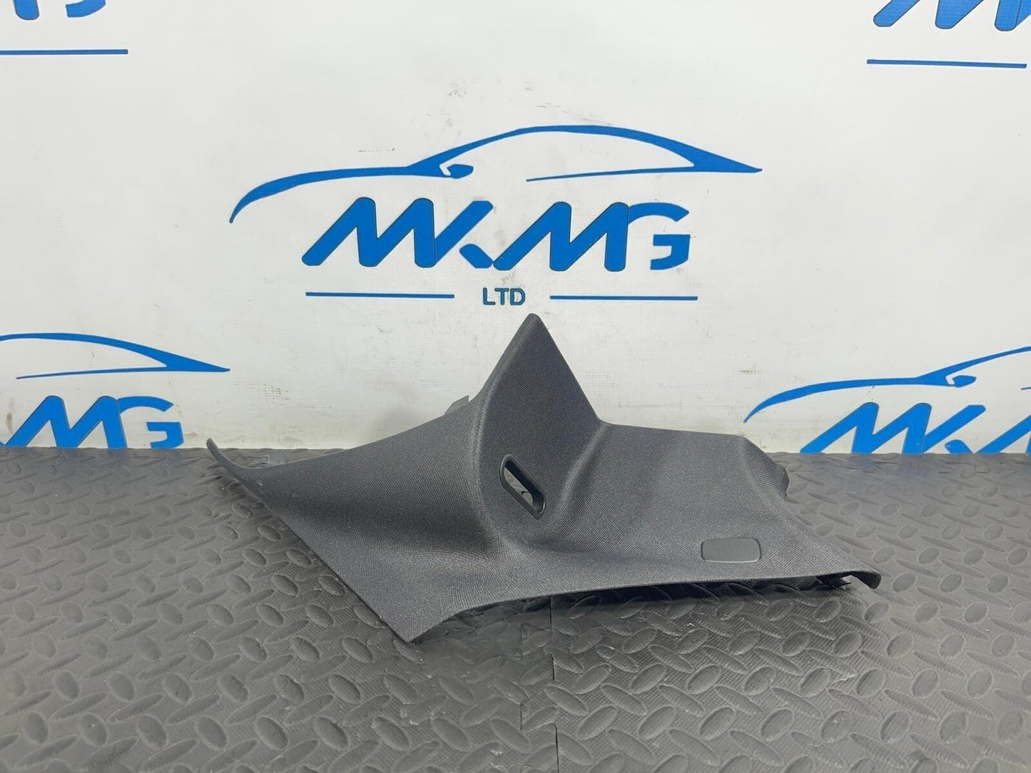 13-19 MERCEDES BENZ CLA C117 RIGHT DRIVER SIDE REAR C PILLAR TRIM A1176902625