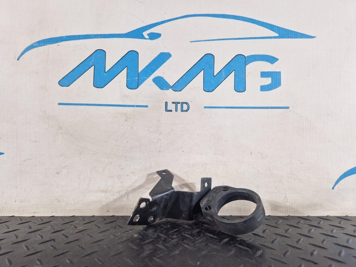 16-22 MERCEDES BENZ X253 GENUINE CIRCULATION PUMP HOLDER A2535011100