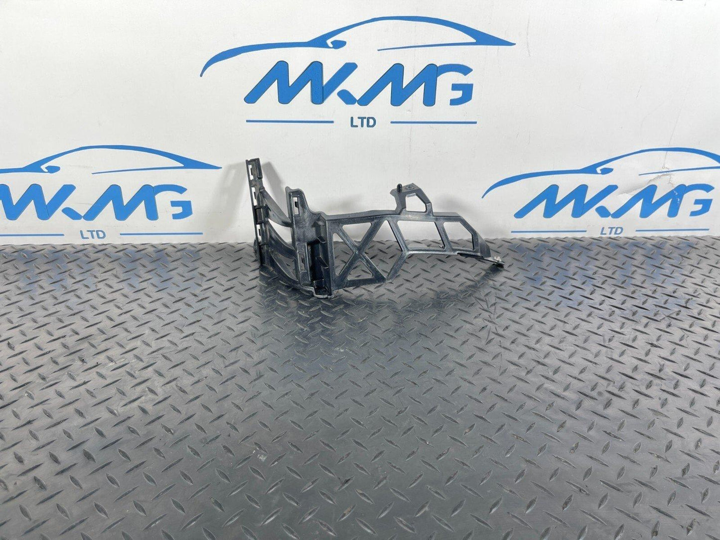2018 -On MERCEDES A CLASS W177 RIGHT DRIVER SIDE REAR BUMPER BRACKET A1778853001