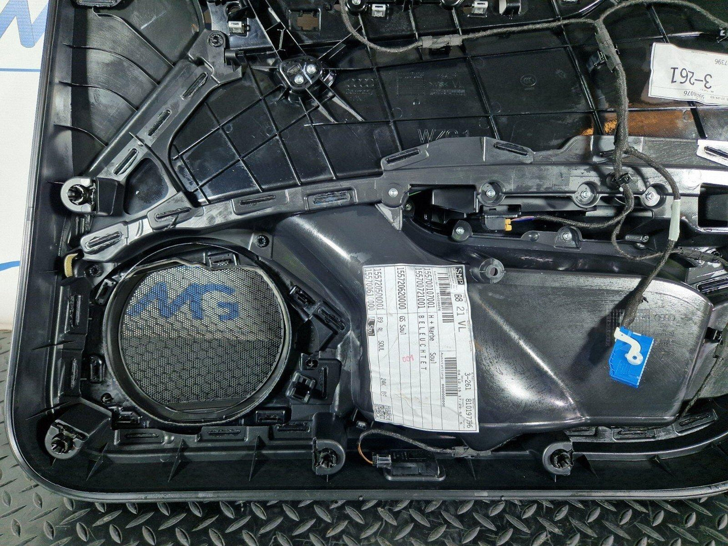 16-19 AUDI A4 B9 S-LINE GENUINE FRONT PASSENGER SIDE DOOR CARD PANEL 8W0867133