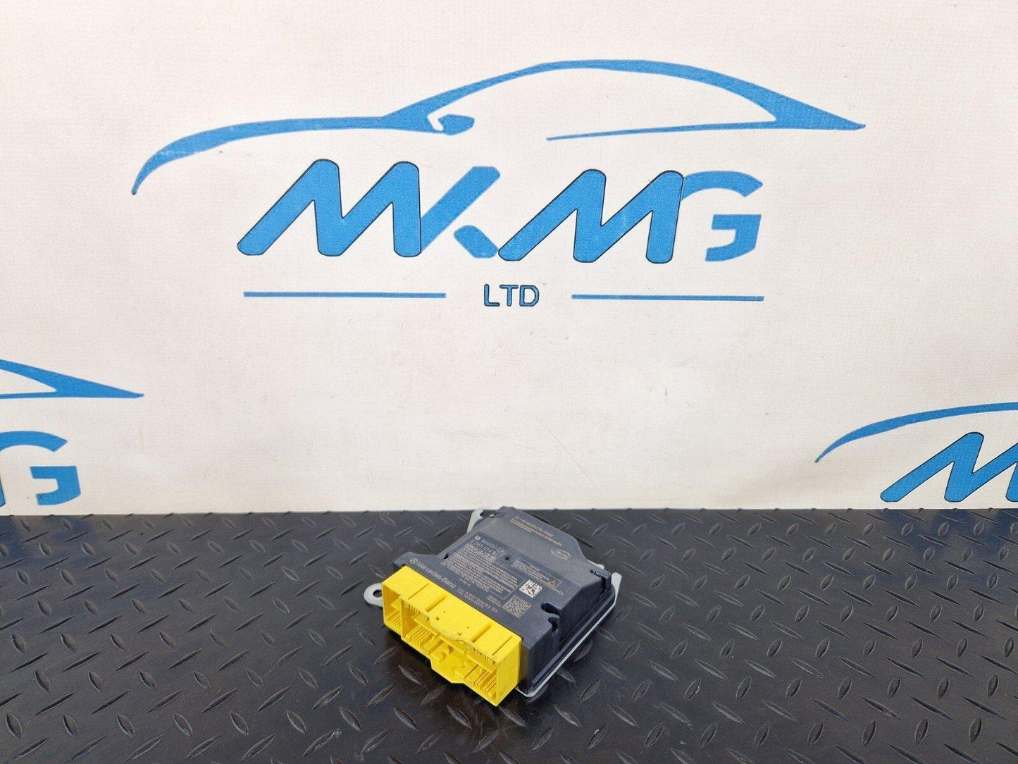 18-ON MERCEDES BENZ SPRINTER W907 SAFETY BAG CONTROL MODULE ECU A9079026302