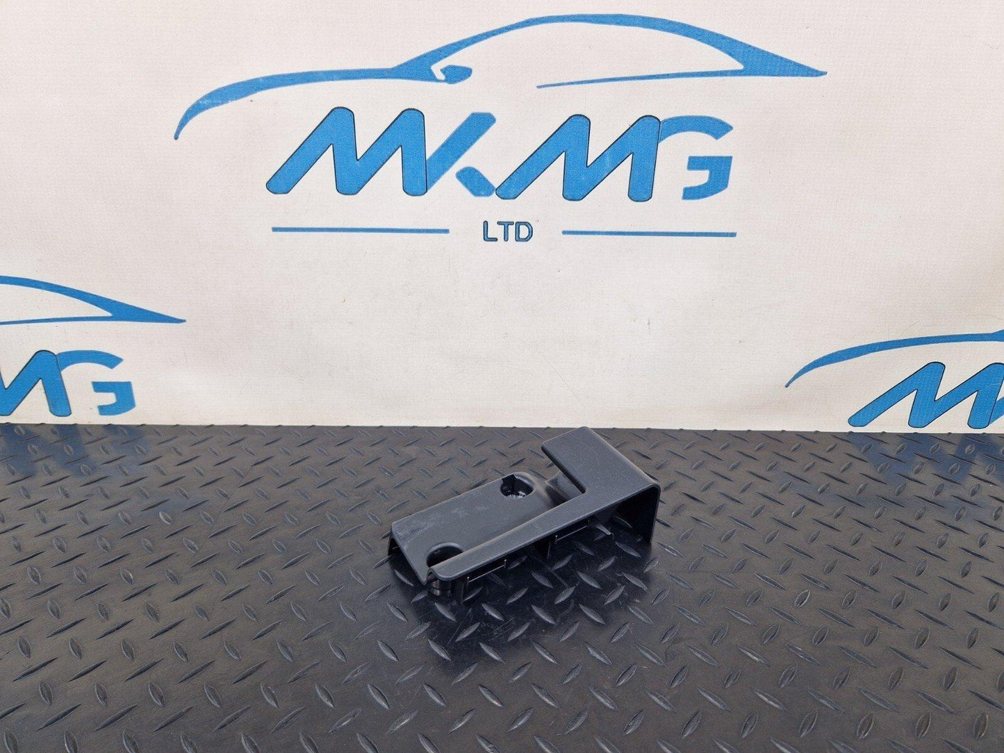 18-ON MERCEDES BENZ A CLASS W177TRUNK BOOT HITCH RIGHT TRIM PANEL A1776801600