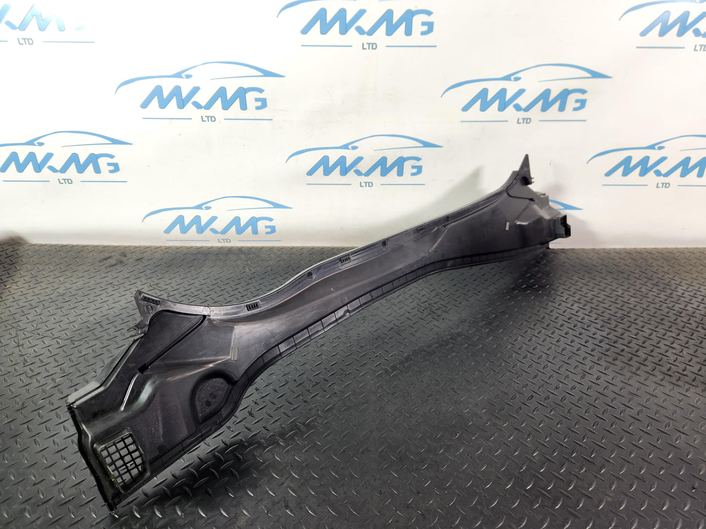 BMW 118i F40 Hatchback Windshield Wiper Cowl Panel Genuine 748506