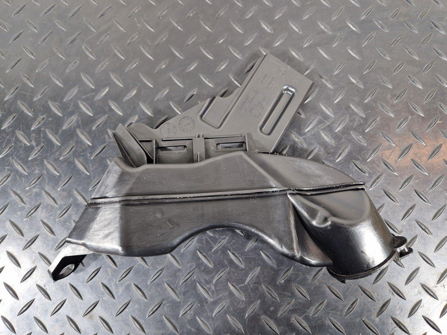 20-24 BMW 1 SERIES F40 ENGINE BULKHEAD COWL TRIM PANEL 7453942