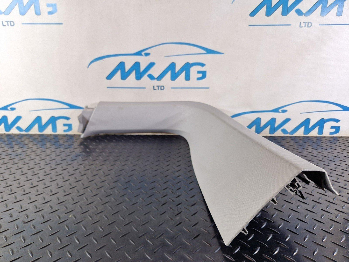 11-19 MERCEDES BENZ ML W166 TAILGATE BOOT LID RIGHT TRIM COVER PANEL A1667400271
