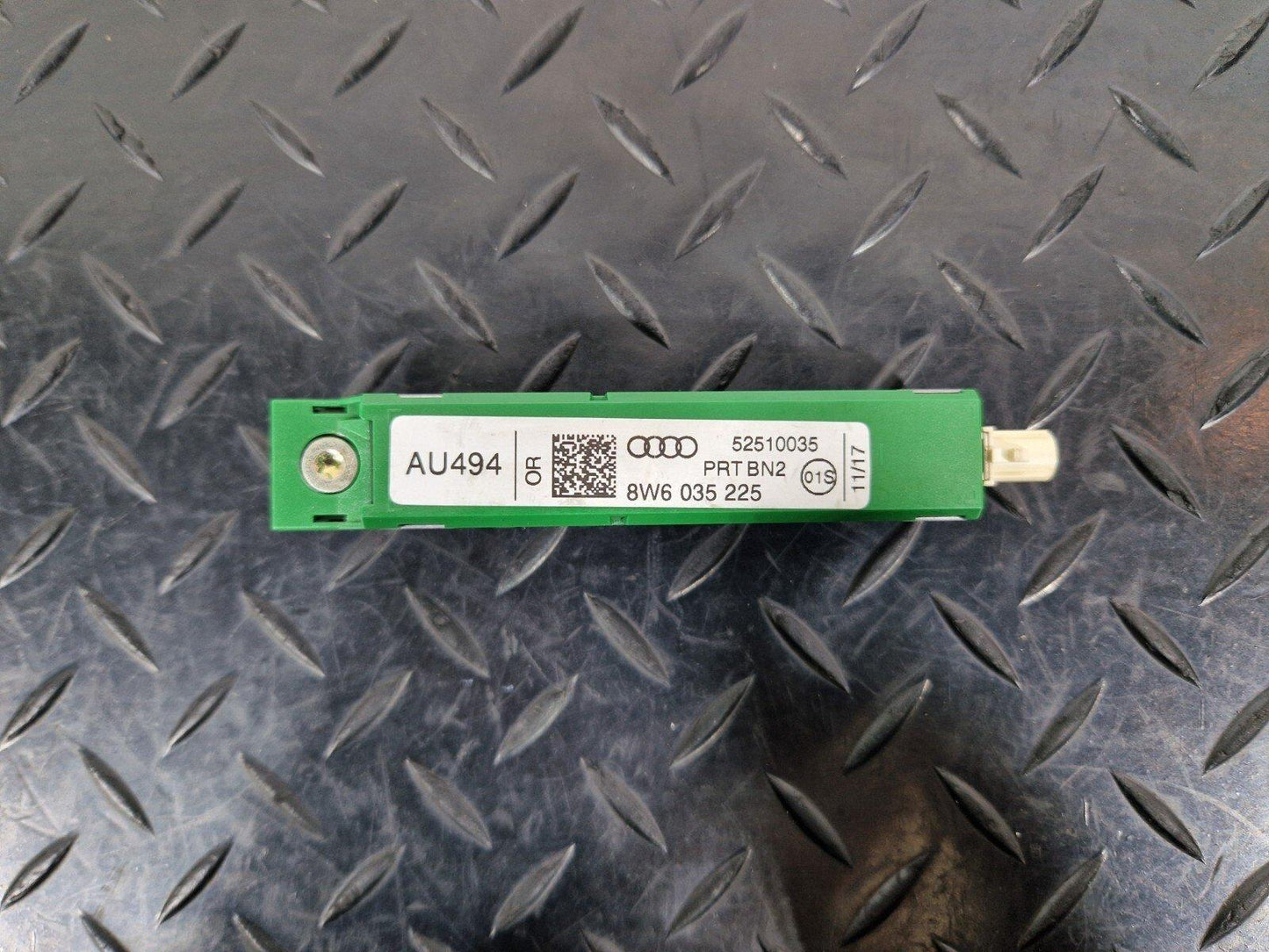 16-23 AUDI S5 COUPE GENUINE ANTENNA AMPLIFIER BOOSTER 8W6035225