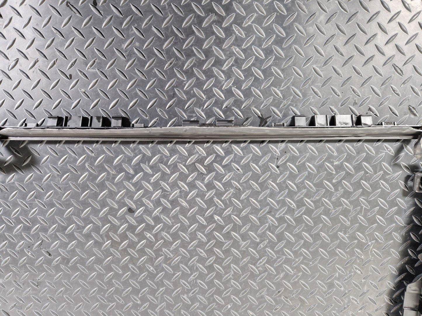 14-21 MERCEDES BENZ C200 W205 RADIATOR AIR GUIDE DUCT A2055050130