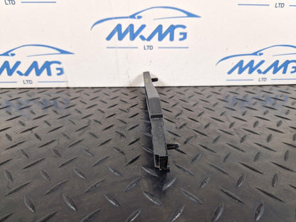 14-20 MERCEDES BENZ GLA 200 X156 GENUINE BUMPER MOUNT HOLDER BRACKET A1568853700