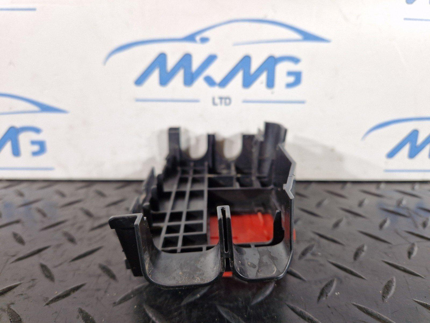 16-19 MERCEDES BENZ GLE W166 FUSE BOX HOUSING COVER A1665450900
