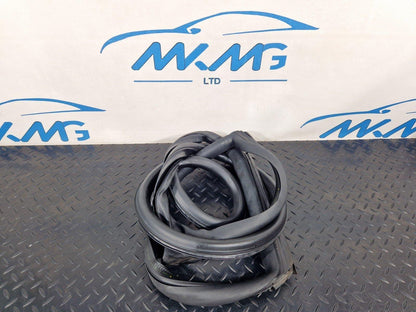 16-23 AUDI A5 F5 SPORTBACK S-LINE REAR RIGHT SIDE RUBBER DOOR SEAL 8W8833708