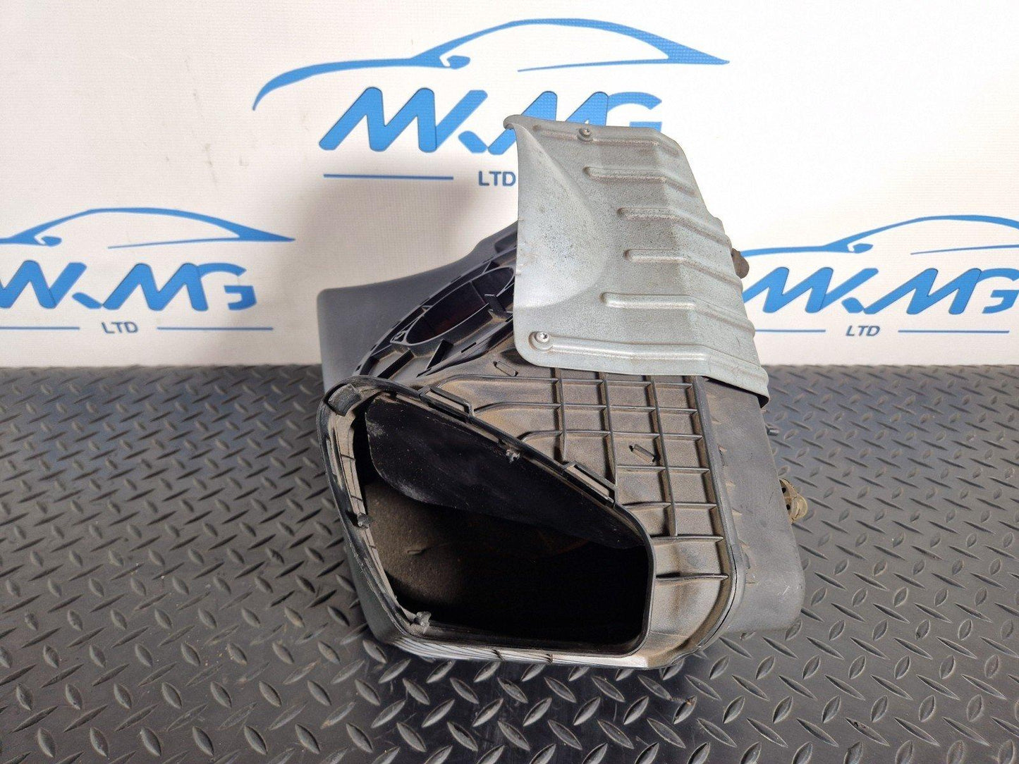17-24 AUDI S5 F5 2.0 DIESEL CGLC/CGL GENUINE AIR FILTER HOUSING BOX 4G0133838T