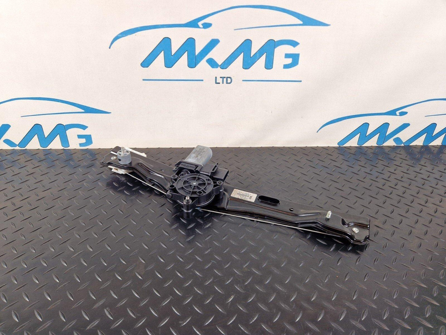16-22 BMW X1 F48 GENUINE OEM REAR RIGHT O/S WINDOW REGULATOR & MOTOR 7349512