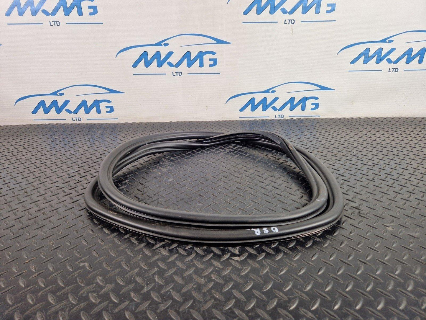 19-ON RANGE ROVER EVOQUE L551 GENUINE REAR RIGHT O/S DOOR SEAL K8D2-253A10-AC