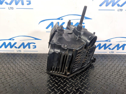 16-19 AUDI A4 B9 2.0TDI DEU DIESEL ENGINE GENUINE AIR FILTER BOX 8W0133835D