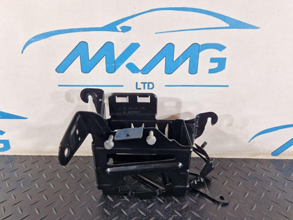 11-19 MERCEDES BENZ ML W166 AUXILIARY BATTERY MOUNT SUPPORT BRACKET A1665401240
