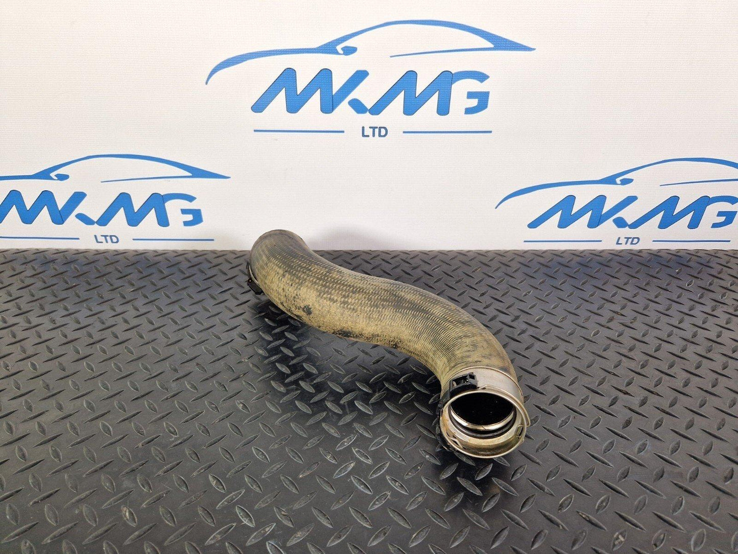 18-ON MERCEDES BENZ SPRINTER W907 W910 TURBO INTERCOOLER HOSE PIPE A9105280800