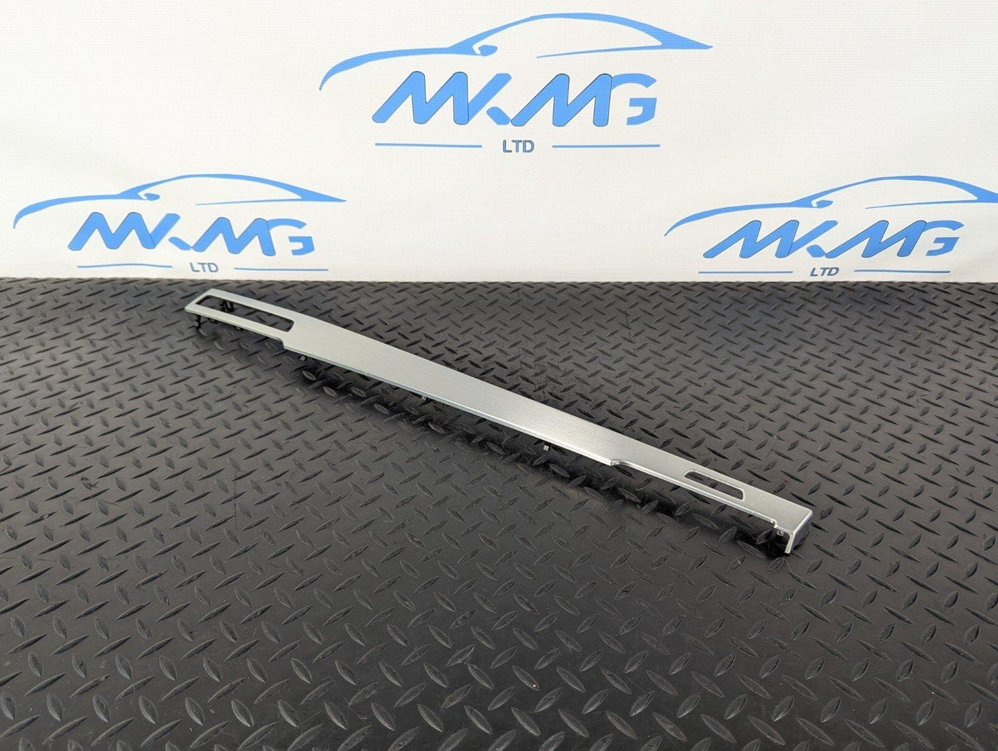 10-17 AUDI A8 4H FRONT DASHBOARD TRIM 4H2853173