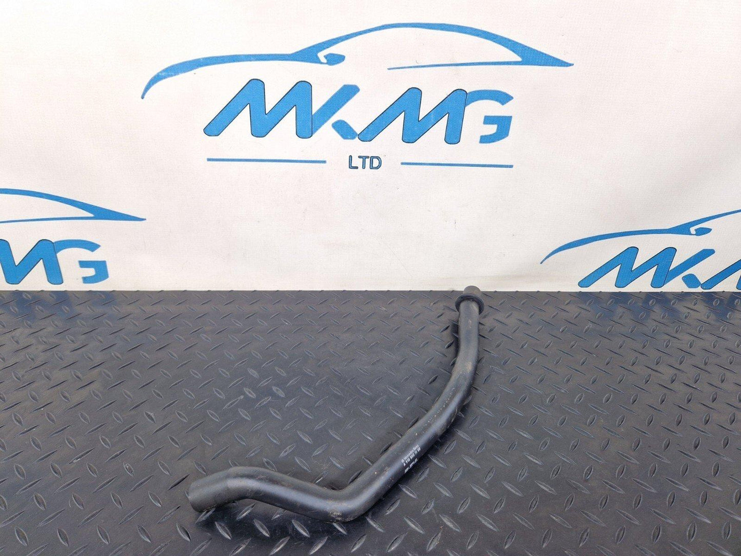 18-ON MERCEDES BENZ SPRINTER W907 GENUINE AIR INTAKE HOSE/PIPE A9108321100