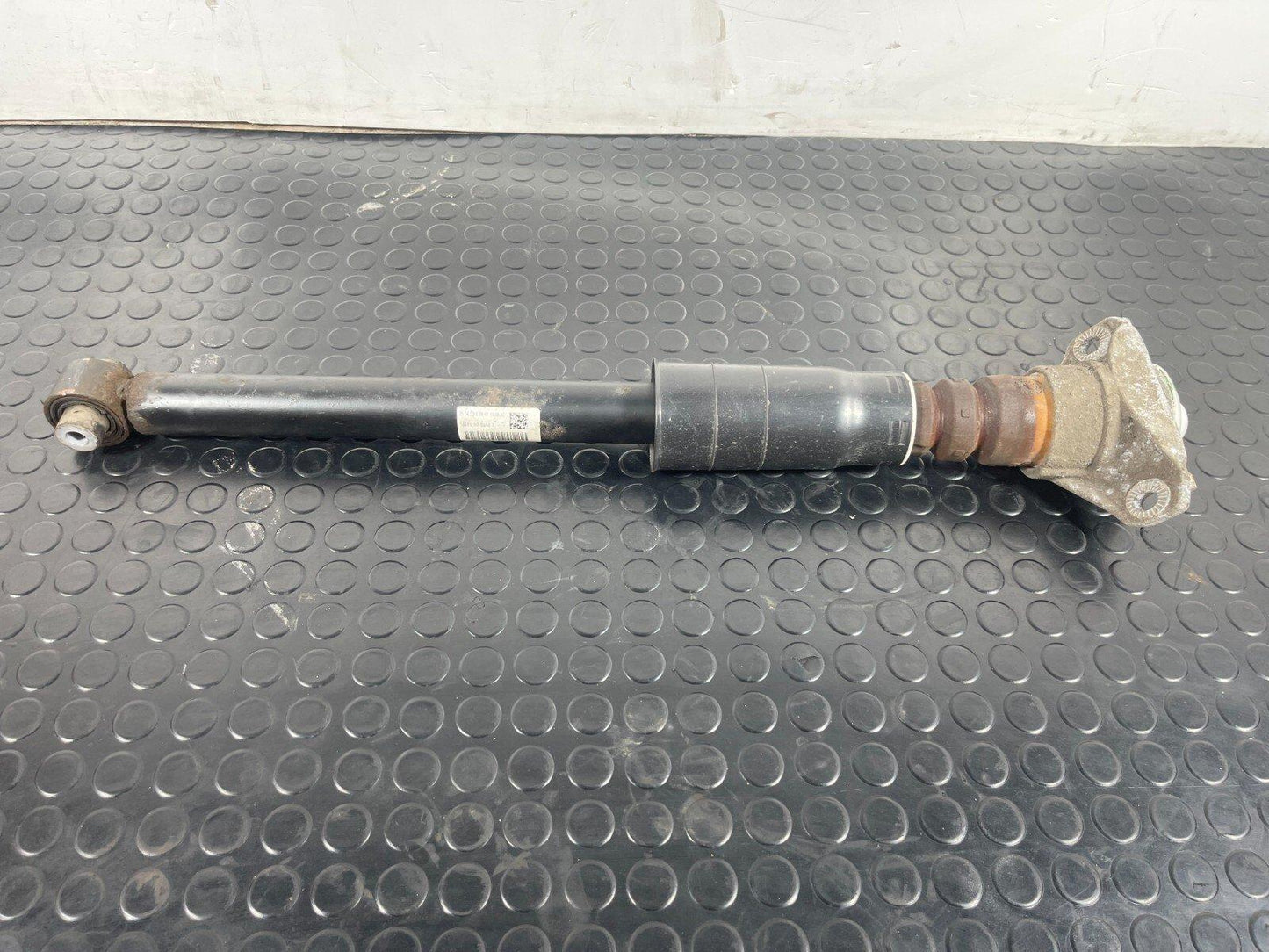 16-19 AUDI A4 B9 REAR LEFT OR RIGHT SIDE SHOCK ABSORBER 8W0513028J 8W0035J