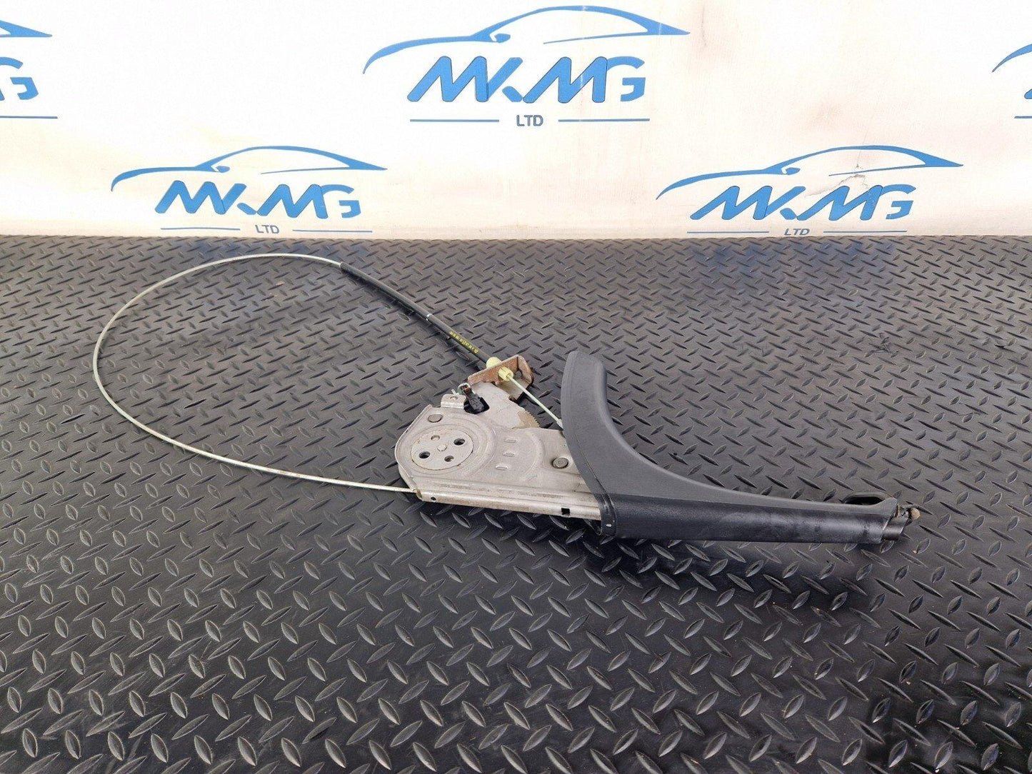 18-ON MERCEDES SPRINTER W907 W910 HANDBRAKE A9074204500