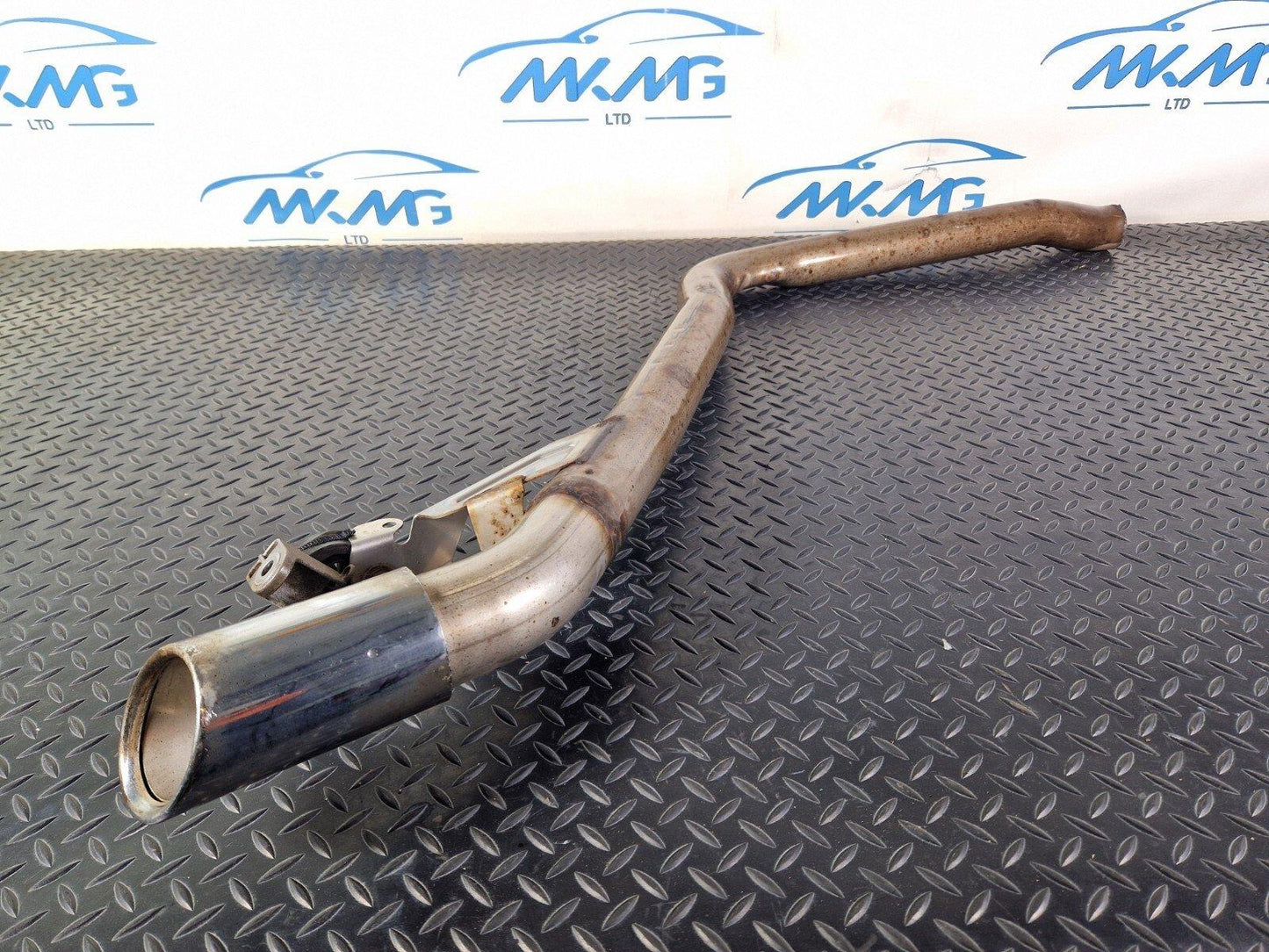16-19 AUDI A4 B9 S-LINE REAR EXHAUST SILENCER 8W0253609