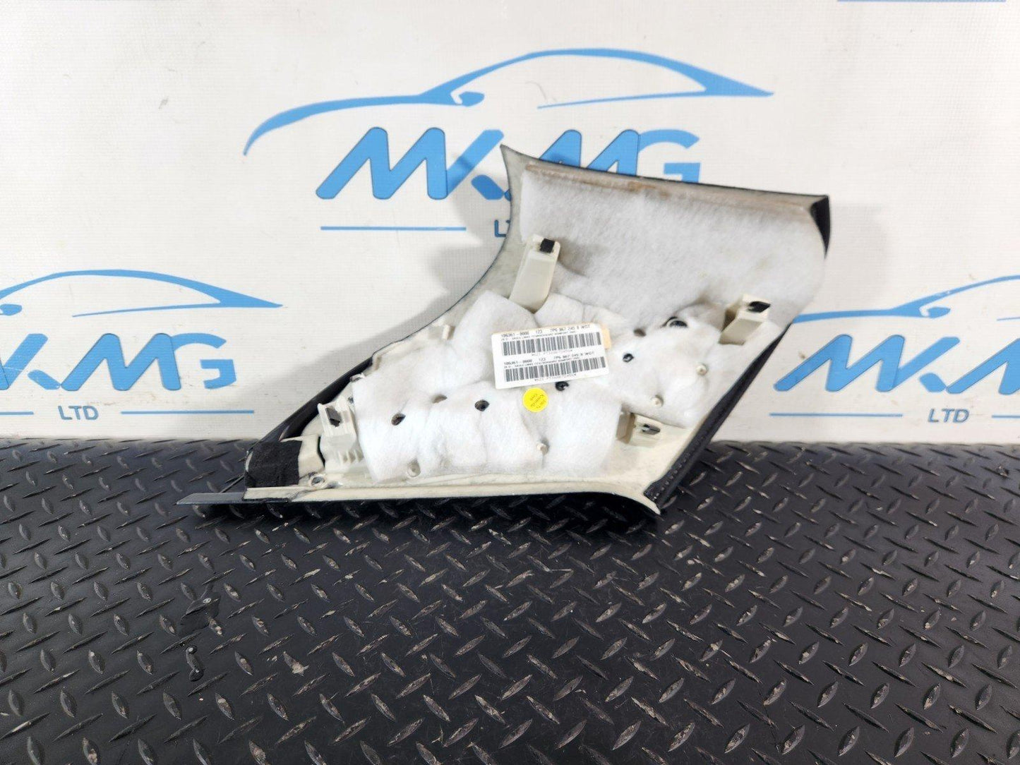 10-18 VW TOUAREG 7P GENUINE LEFT N/S REAR C PILLAR TRIM 7P6867245B