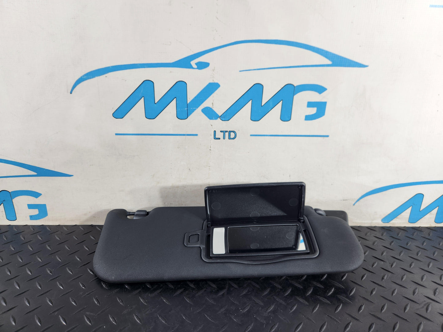 Land Rover Range Rover Evoque L551 SUV Front Right Sun Visor VLR04100PE