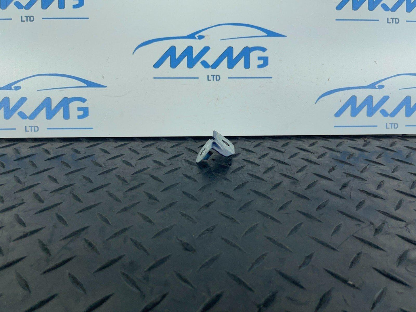 16-23 AUDI A5 F5 SPORTBACK S-LINE WING MOUNT BRACKET LH PASSENGER 8W0821469