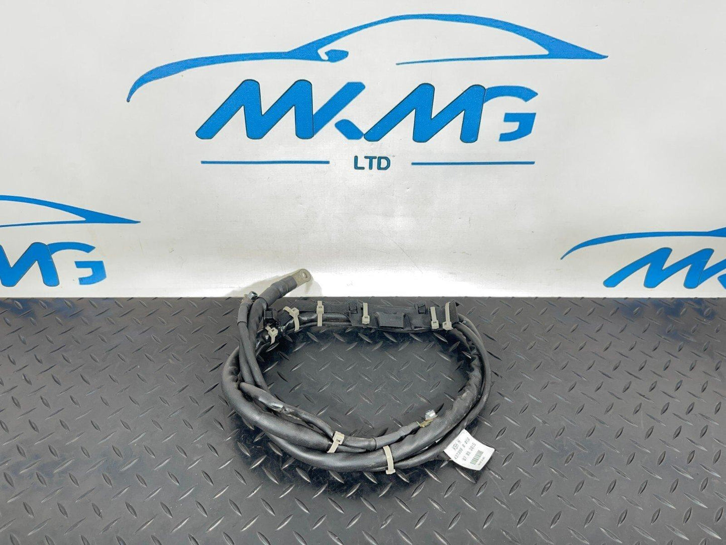 14-21 MERCEDES BENZ C300h W205 GENUINE PREFUSE BOX CABLE HARNESS A2054403136