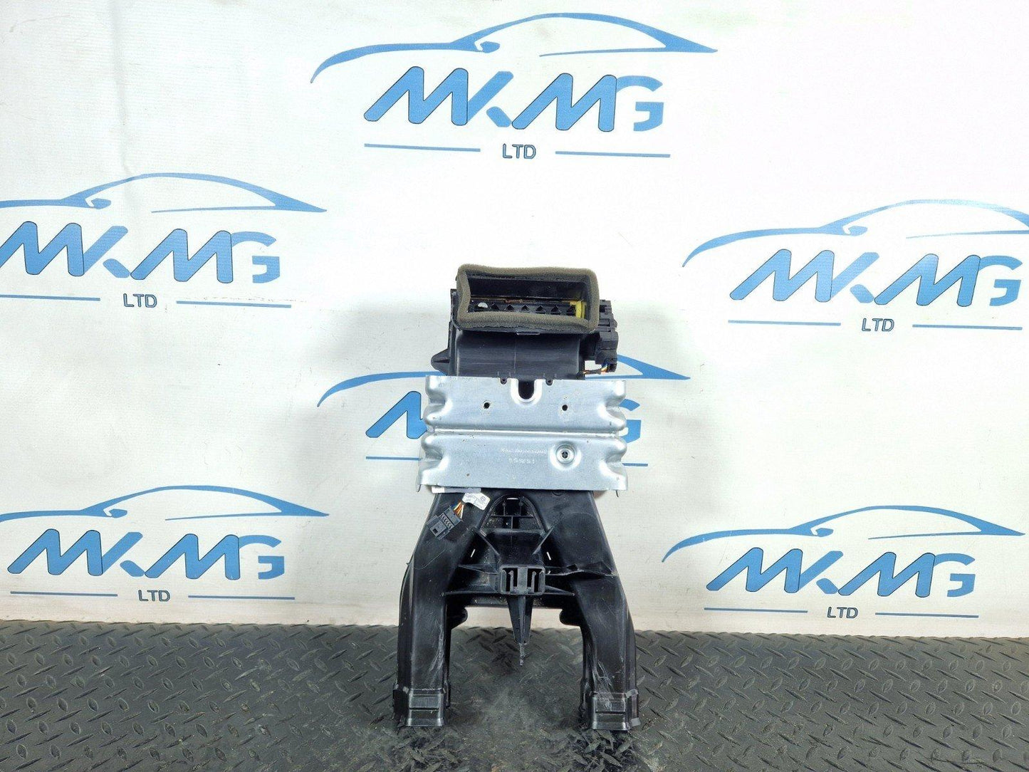 16-19 MERCEDES BENZ GLE W166 CENTER CONSOLE AIR FLOW VENT DUCT TUBE A1668301600