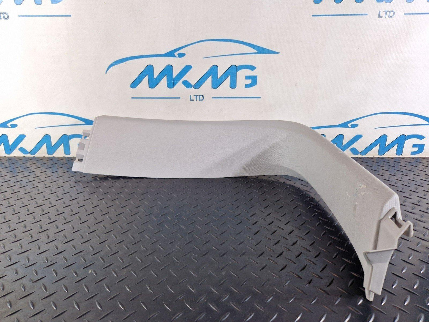 11-19 MERCEDES BENZ ML W166 TAILGATE BOOT LID LEFT TRIM COVER PANEL A1667400171