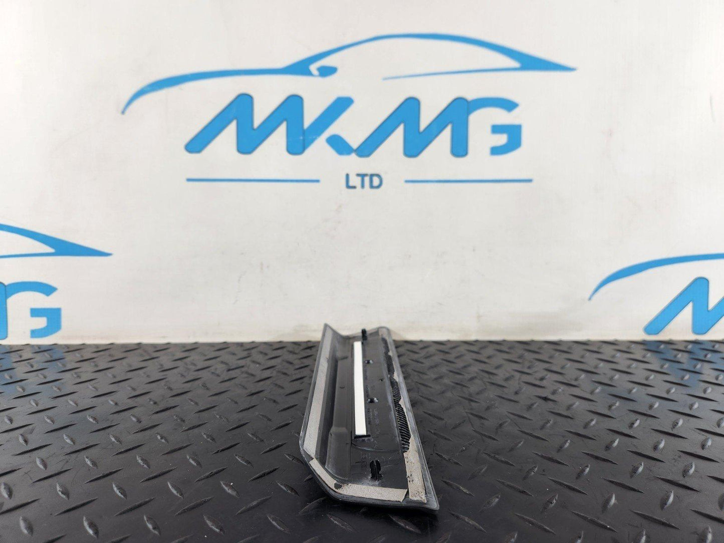 16-20 AUDI Q7 4M REAR RIGHT DOOR SILL SCUFF PLATE TRIM PANEL INSERT 4M0853376